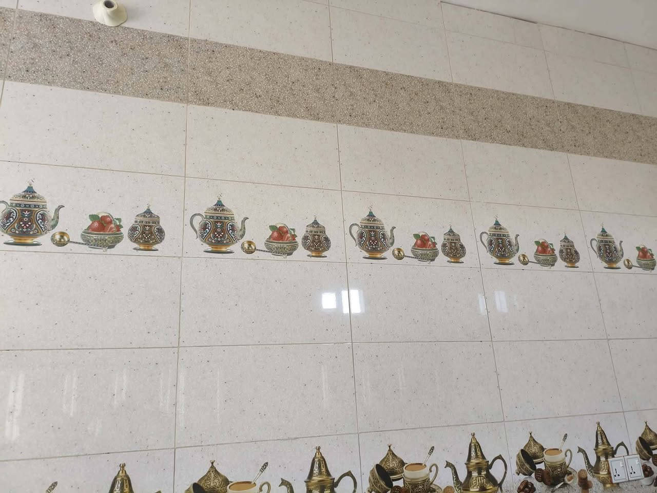 بسم الله الرحمن الرحيم 
عمل جميع انواع السيراميك حجر مرمر كرانيت بورسلين 
واجهات عمل درجه اولى وبأسعار مناسبة جدا بإدارة عادل الشامي 
ملاحظه متواجد على فيس وعلى الخاص 
***********
***********
