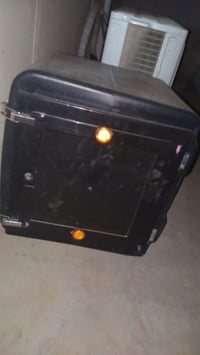 صندوق مال دليفريه للبيع سعره 25..07745244876