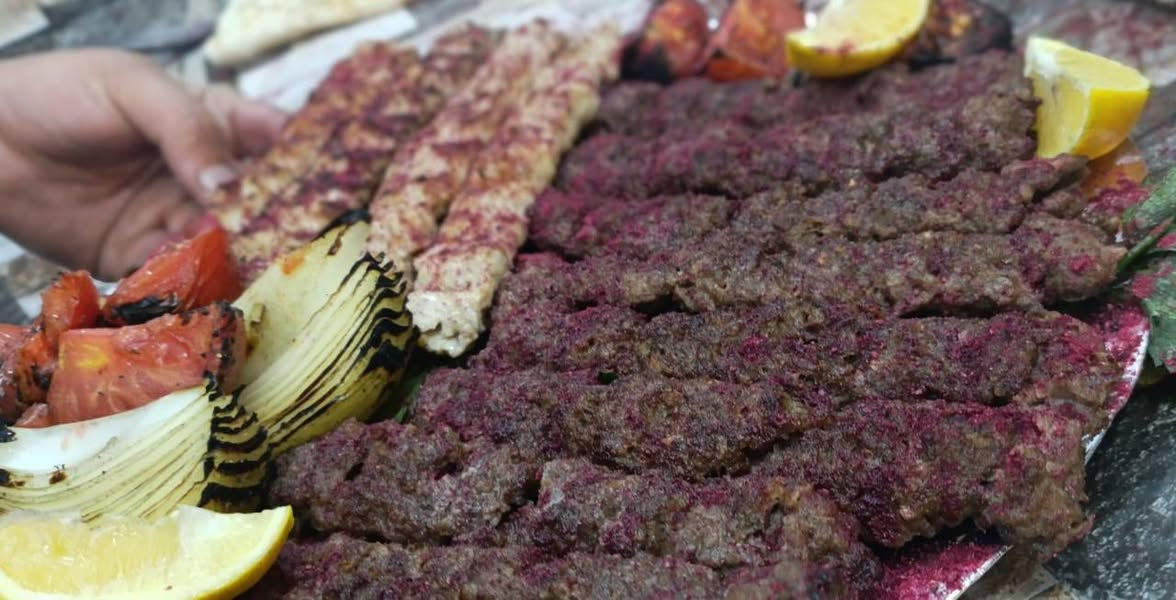 🥩مشويات الحطاب 🍗
يهنئكم بحلول شهر رمضان المبارك 
متواجدون من الافطار الى الساعه 2ليلا 🕑
📍كباب لحم 🥩
📍كباب دجاج 🍗
📍تكه دجاج 🍗
📍معلاق 🍢
📍قلب 🍢
📍جلاوي 🍢
📌العنوان :سبع البور مدخل شارع الالف مقابيل القاعه الذهبيه 
هاتف :***********☎️📞

