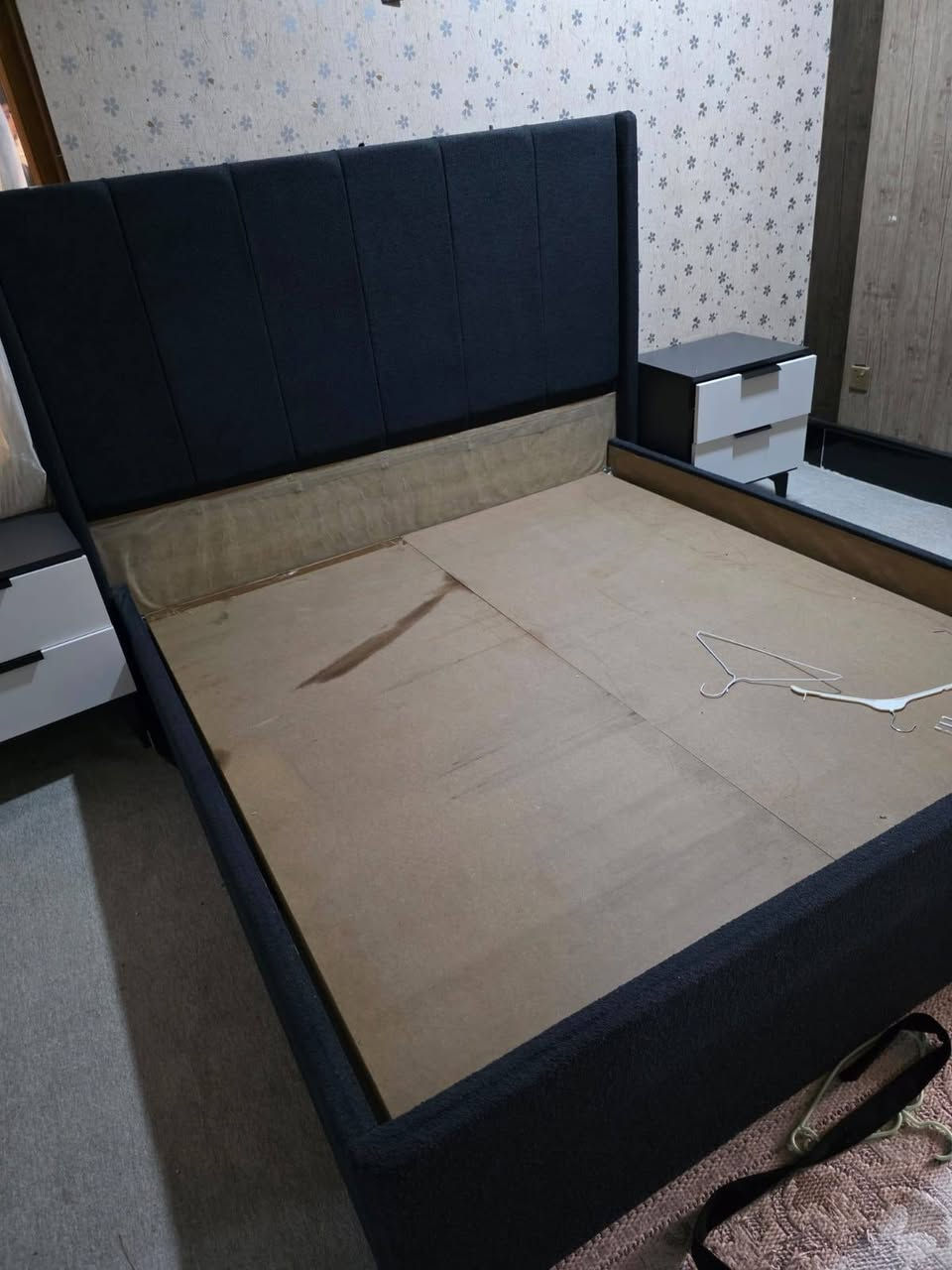 غرفه نوم ماركه ديوانه نضيفه حيل وقويه سعره 700وبيه مجال للاستفسار ***********
