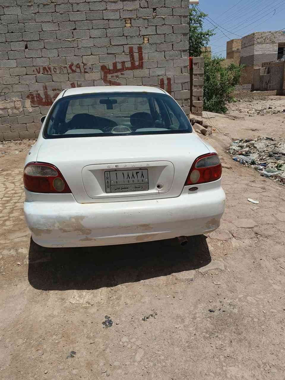 كيا سيفيا موديل 2000 سياره مكينه وكير وحداديه مكفوله مكينه 1800 سياره بيع او مراوس حسب القناعه السعر 30 مكاني الناصريه الشطره  /***********
