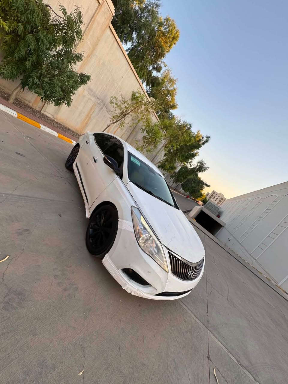 Honda Azira 
بێ رەقەم دوبەی بدون رقم دبی
مۆدیل ٢٠١٣
ساغ ساغ بێ موس بێ براوە 
دەبڵ گێر تۆماتیک عادی سپۆرت 
تەبرید سارد گەرم 
ناو خەنەی کوشن نیو جلد 
٣ پەردە بیلاد 
ڤۆلیۆم تحدید سرعە سیستم سیری 
سەیارەیەکی پاک و جوانە وەک بۆیاخ بۆیاخ عامە مەعجونی هەیە بەس موس و براوە بەشەرت 
گێر و مەکینە و کارەبایەتی هەموی مەزبوتە 
نرخی ٤٦ وەرەقەیە و کەمێک مامەڵەی تێدایە گۆرینەوەش دەکەم بە شتێک بە دڵم بێ 
ناونیشان هەولێر 
ژم*********** أربيل, العراق

