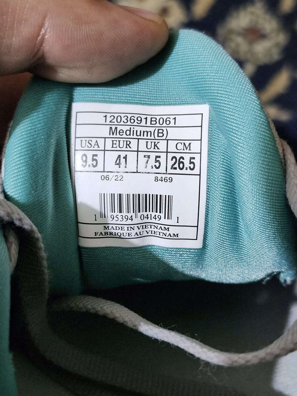 بروكس حديث گلسرين نظافة فوول 
قياس 41 طول القدم 26ونص 
السعر 70 الف 
رقم الهاتف *********** واتساب
