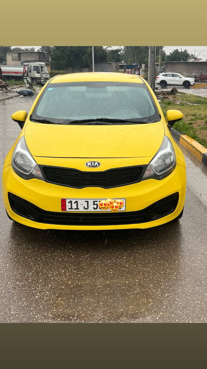 السلام عليكم ريو مديل 2013 مصفره هيئه وغرامه رقم جديد سنويه جديده هزه جديده باسمي تحويل ثاني يوم كير مكينه خير من الله حادثهة بس جاملغ بدون دواخل مكاني بغداد الحريه الدولعي السعر (76)بيهة مجال بسيط رقم ***********
