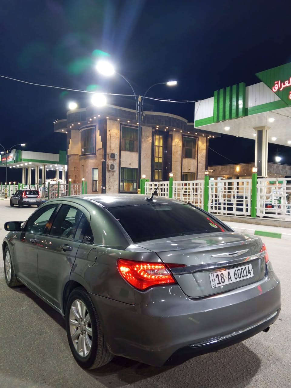 السلام عليكم 
للبيع او مراوس سياره كلايسلر   2012  c200 مواصفات شاشه كامره  تحكمات ستيرن تاير حساس كشن كهرباء لد نهاري 
محرك 2400 4 سلندر رقم بابل دولي ملاحضه بيها رشات صبغ اثر شخوط بدون حادث السعر 75 وبيها مجال الرقم  ***********
