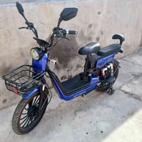 دراجة شحن للبيع  حجم 20 شغال نضيف  بدون بطاريات 5  سرعه 99  السعر 250 ...