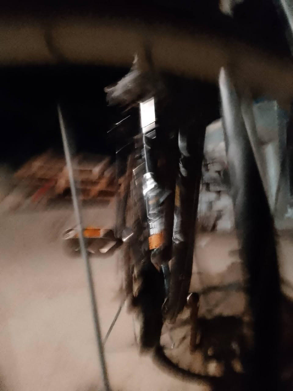 سلام عليكم بايسكل للبيع حجم 27.
السعر 60وبي مجال  سوق الشيوخ. 
التواصل على الرقام التاليه *********** وتساب

