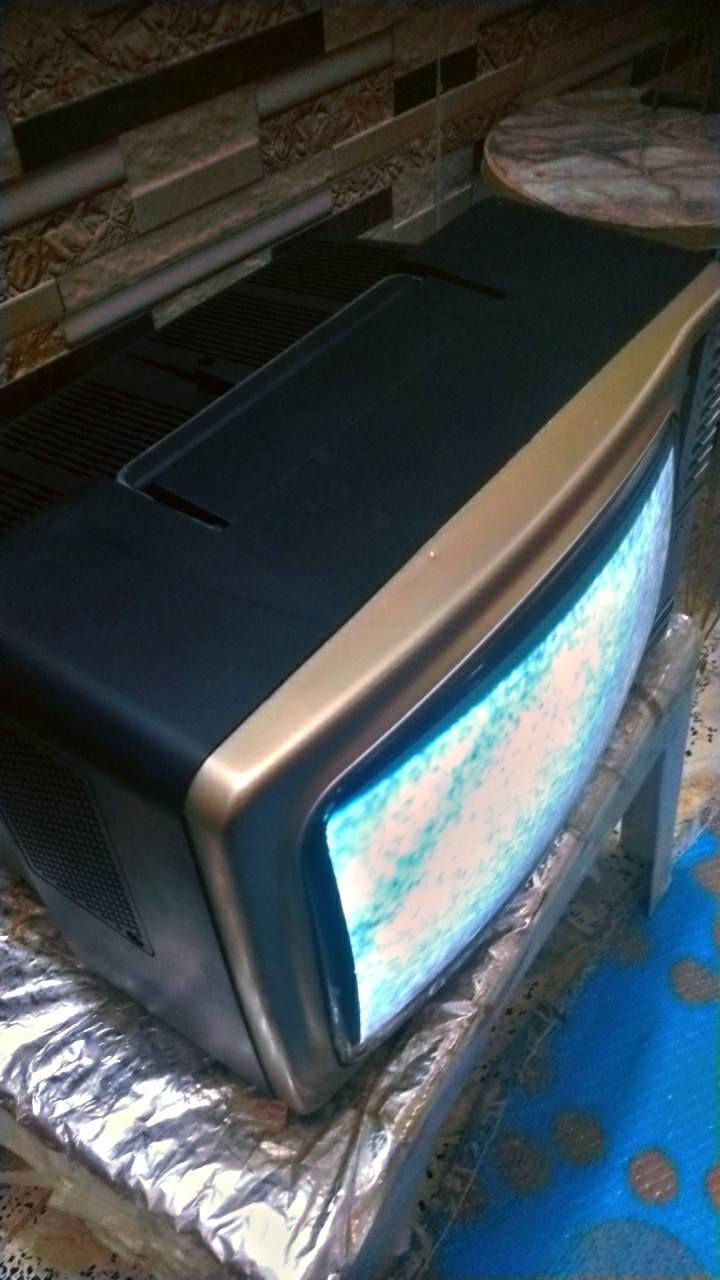 تلفزبون نشلل الموئسه بلادي علا وضع الشركه نضافه       شاشه فول95٪جهاز نضيف جدن     لاتصال علا الرقم *********** والله والي  التوفيق
