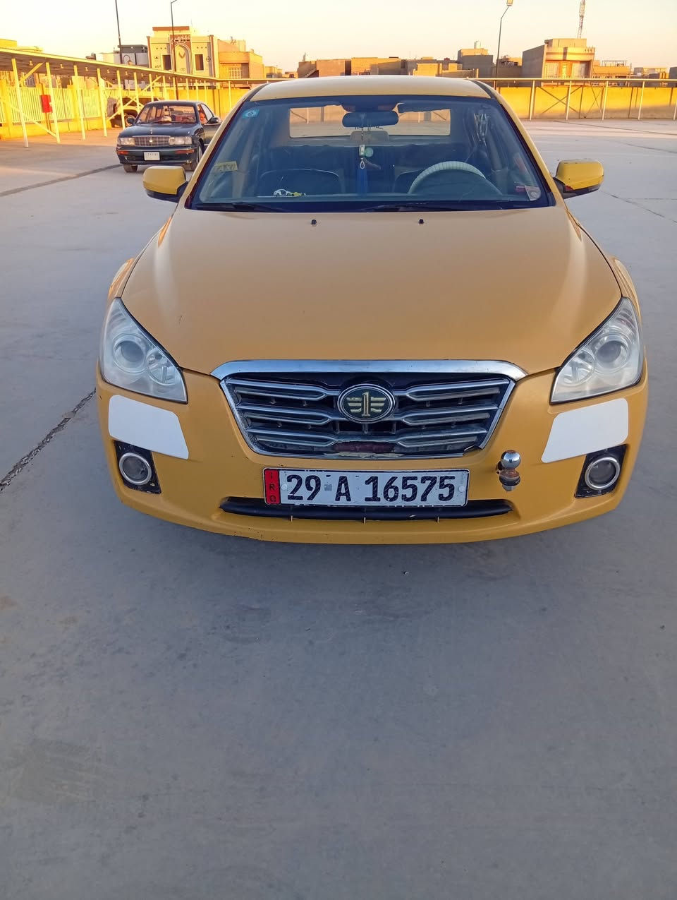 السلام عليكم فاو بي 50 موديل 14سياره جاهزه حداديه تخم تاير تتفه تبريد سيارة نضيفه على وضع لشركه لسعر 40بيهه مجال عنون واسط ناحية لدجيلي *********** غير متواجد على لفيس
