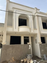 مشتمل للبيع 80 متر واجهه 5  بناء حديث شارع عريض عنوانه بغداد الجديده د...