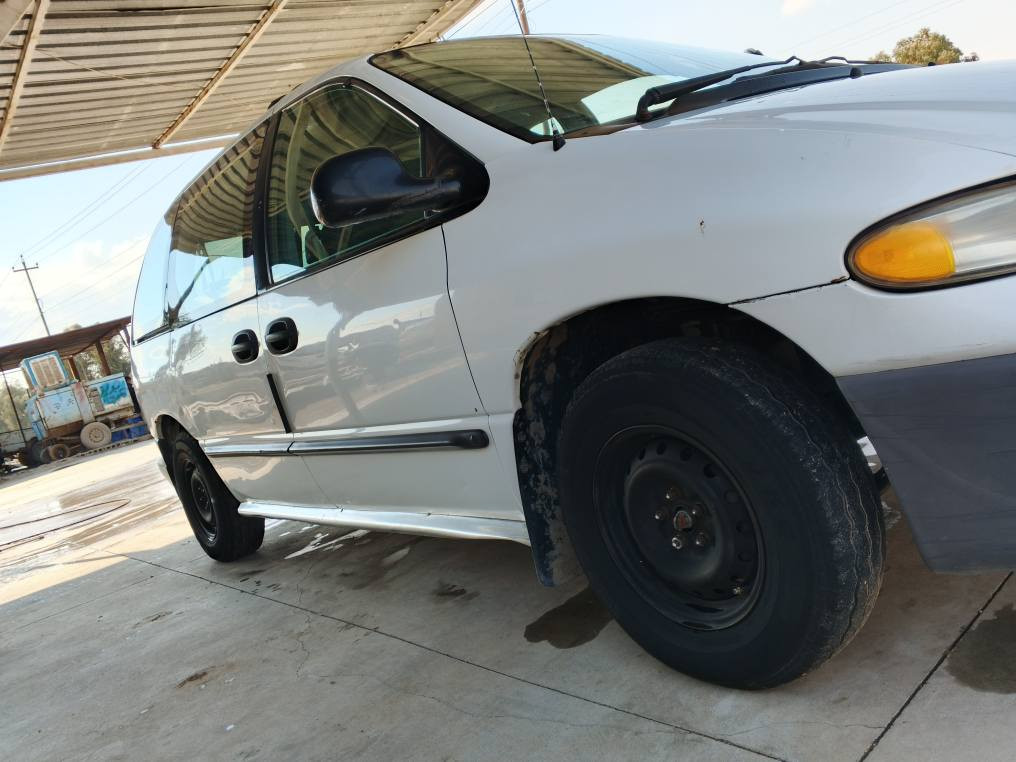 دوج كرفان موديل 2000رقم كركوك مشروع وطني شرط التحويل تبريد شنويتها إلى 30 
اذا اكو معارض اوبل أو اي سياره أعارض 
العنوان ناحية الكوير قريبه من الموصل وقريبه على كركوك ***********
***********اخوان الموشراي لا ينطي وعد وما يجي موصل, نينوى
