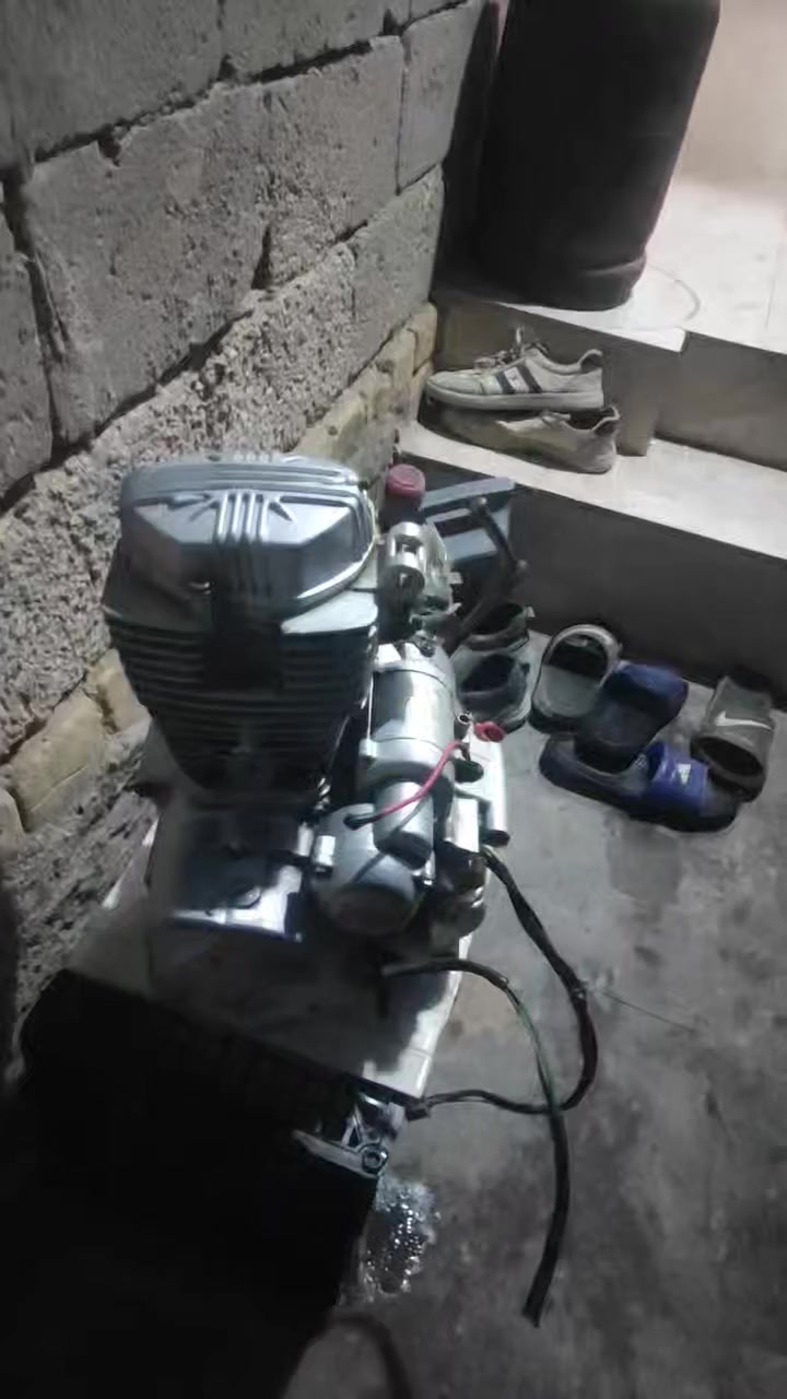 مكينه بيها خيط بخار ني هذا رقمي الشخصي السعر او 50,000 ***********
