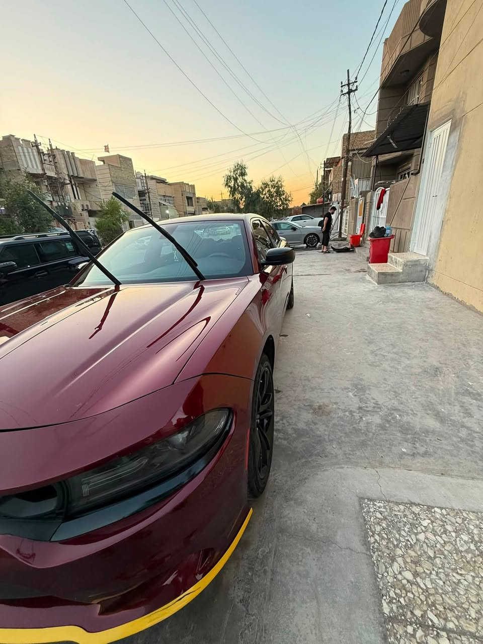 للبيع او المرواس ب RT 
السلام عليكم جارجر 2017 3600  sxt رقم بغداد المرغوب سيارة اصل اصلل تو ويل سيارة كفالة عدا صورة الحادث الموجودة سيارة وبيها شخط مرفق بالصورة باقي السيارة كفااااالة دعامية محدثة SRT تايرات جديدة كير مكينة كفالة سيارة خير من الله ماشية 120 الف كيلووو وليس ميل سيارة سونر بيها لا قطع مفتوحه ولا صبغغغغ نهائيااا بجم مقفل مال شركة عدا الدعامية محدثها شرط الفحص والسونر 
سيارة شرط تجي نفس الصور تلكاها ماكو اي فرق بالكلام شرط فلوس التكسي انطيك 

السعر 185 وبيها مجال

مكانها بغداد الجديدة 
***********
