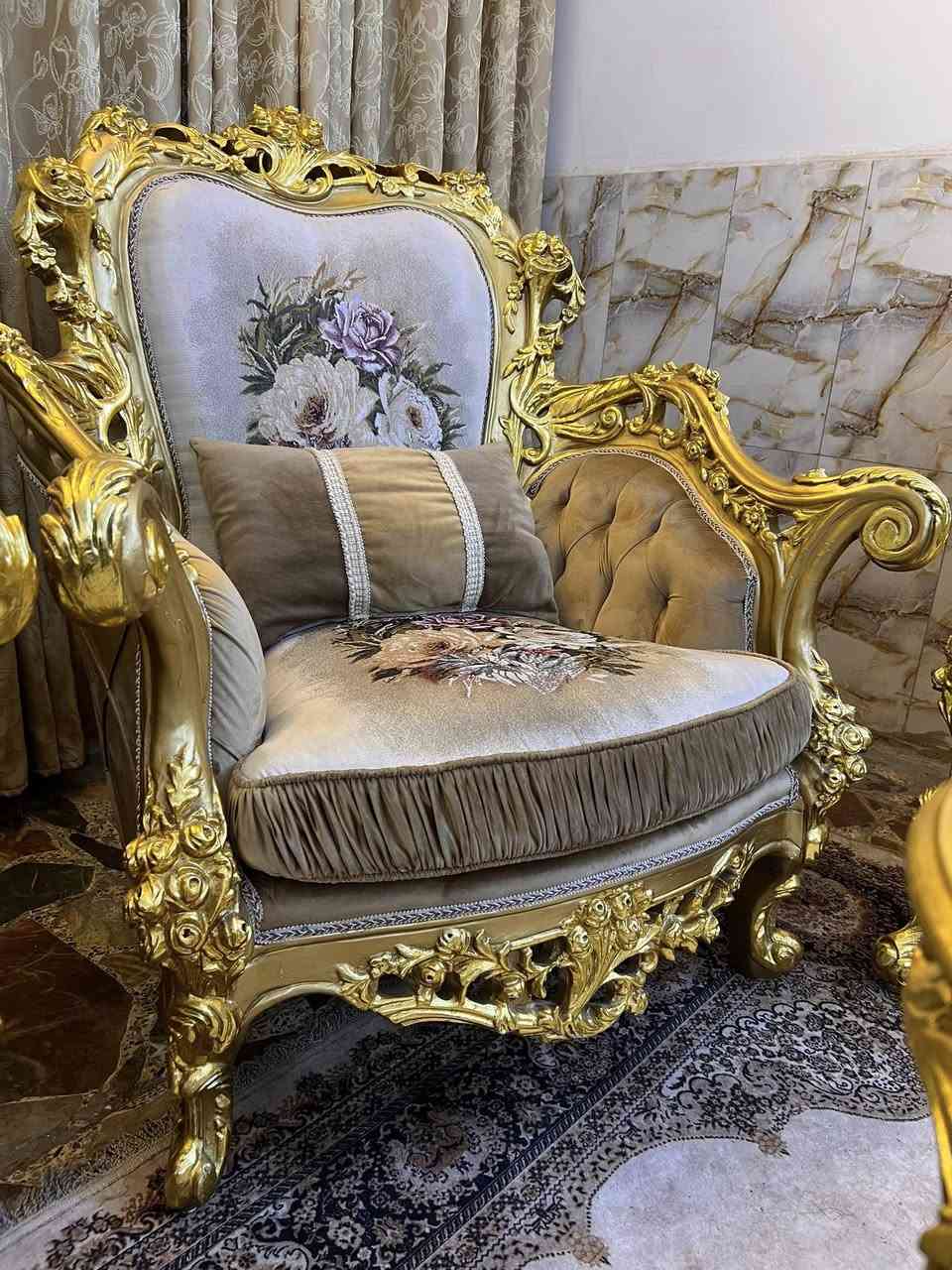 مصري دمياط اخو الجديد صاله كامله سعر الشراء ٤٠٠٠ دولار سعر البيع مليونين وربع ***********
