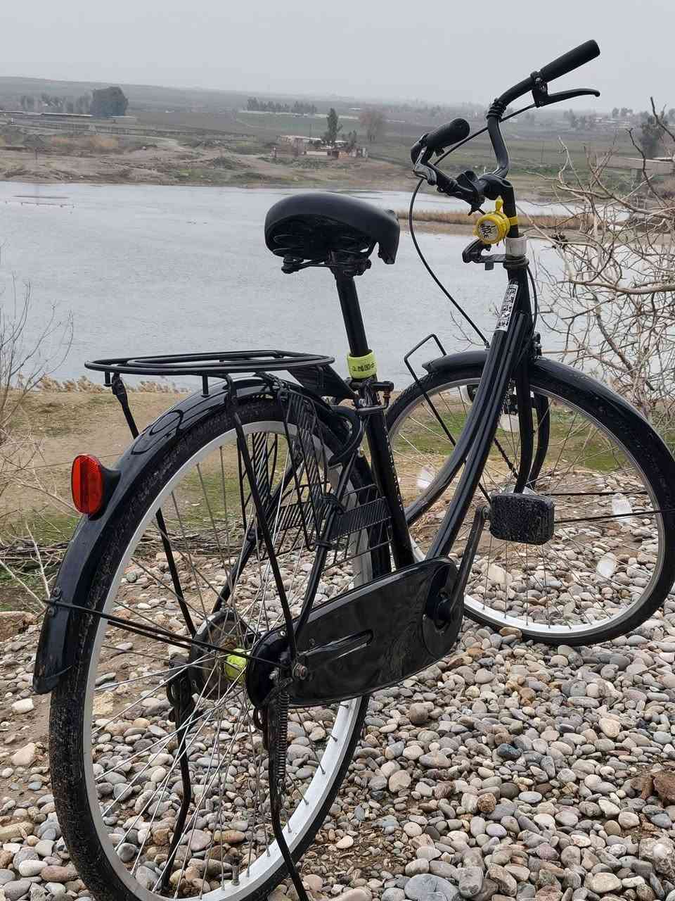 سلام عليكم
باسكل عبد الحليم 
حجم 26
موديل 2023
نضيف كدام العين 
مابي ولا عطل 
السعر 120 
رقم ***********
اذ ماتشتري لا تخبرني 
تحياتي للجميع 🌹
