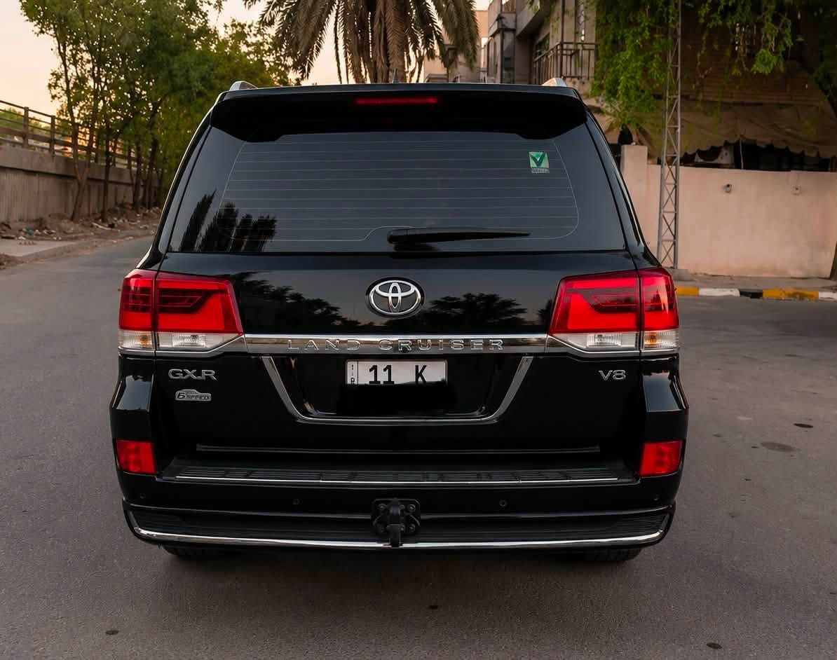 لاندكروز 2019 محرك 4.6 فول ساز السعر 💰425💵
لاندكروز 2019 محرك 4.6 فول ساز
السعر 425 ورقة  

GXR 
محرك 8 سلندر 4.6 فول مواصفات دشبول ليزري معروفة مواصفات لاندكروز الساز 8سلندر
ماشية 177 الف كيلو متر استخدام نضيف الداخل والخارج  صيانة كلة بل شركة 
ملاحظة ( صبغ جاملغ خلفي فقط)
والباقي مكفول من الصبغ  والتبديل 

السعر 425 ورقة نقد فقط 
الموقع بغداد حي الخضراء 
الاتصال ‭***********‬
