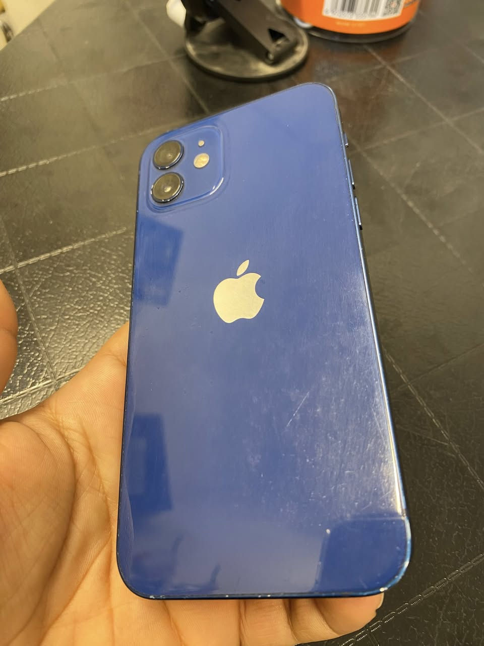 للبيع ايفون ١٢ عادي 
ذ٦٤
بطاريه ١٠٠ 
جهاز مبدل شاشه فيس ايدي شغال 
سعر ٢٠٠قفل قفل 
مكاني بغداد بلديات 
***********
