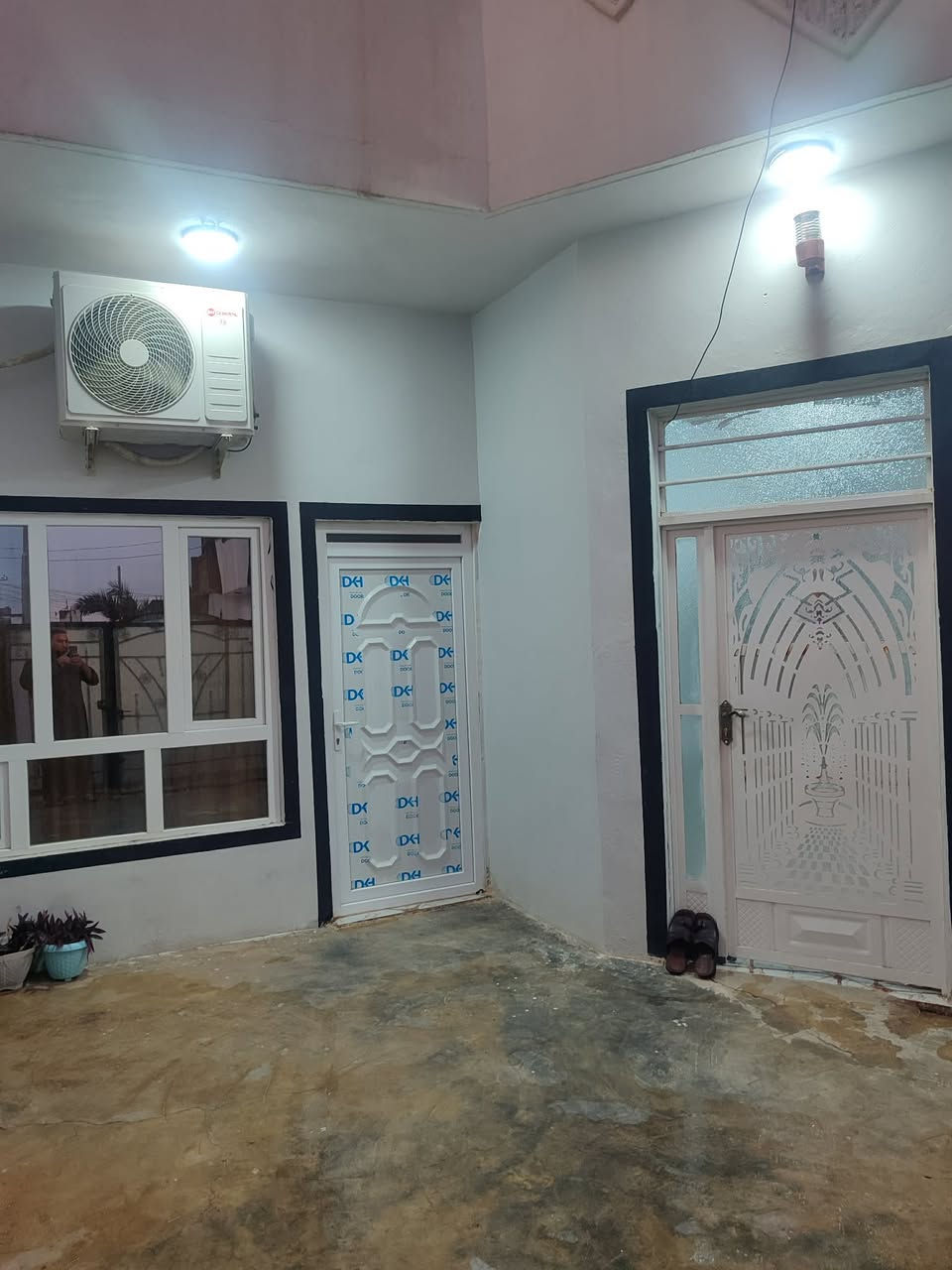 سلام عليكم دار للبيع موقع الدار ٥٥ ١١٠ م  مربع ركن فول  البيت ***********
