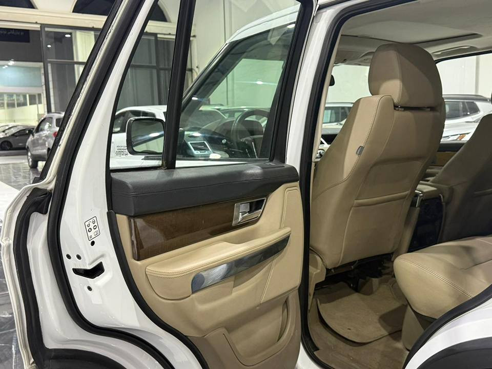 کوردی-عربی 
‎ڕەنج ڕۆڤەر مۆدێل 2013یی فول فول مواسەفاتی شەریکەی سەردار بێ بۆیاخ سەیارەکە زۆر پاک و خاوێنە هیچی نیە گێر و مەکینەی بێ عەیبە مەکینە مەرغوبی بێ سوپەرە  بۆ زانیاریی زیاتر ***********
‎
‎رنج روفور موديل ١٢فول مواصفات 
‎شريكة سردار بدون سبغ بدون بارد 
‎محرك مرغوب بدون سوبر ماشية ١٨٠
‎مكان سيارة اربيل داخل ***********فايبر أربيل, العراق
