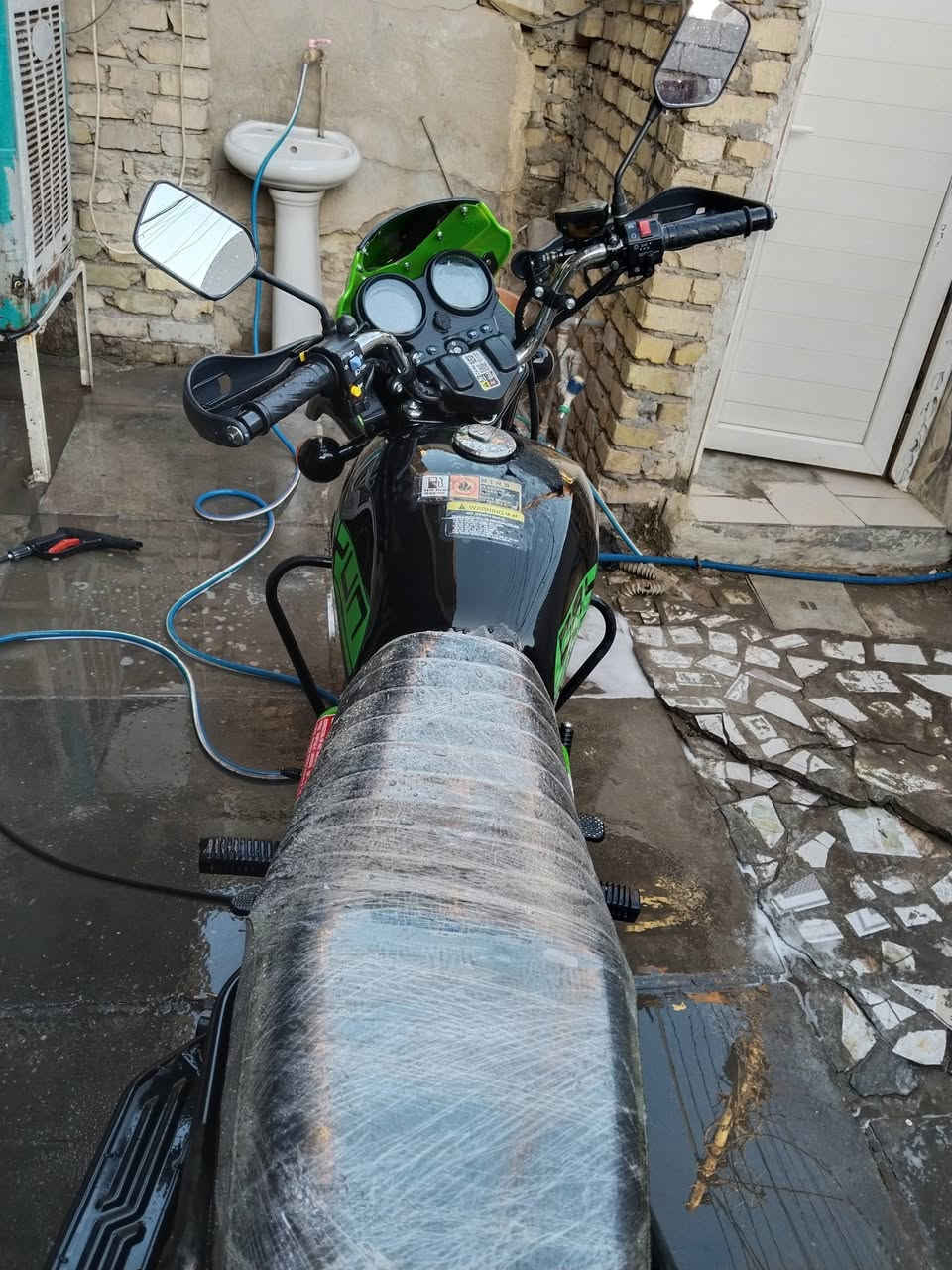 دايوان 2025  رقم اربيل دراجه ناعمه وجديده
ماشيه 4000 وشويه بعدها بأسم المعرض تحويل مباشر سنويه لل30 تنتهي السعر (2400)وبيها مجال عنواني بغداد الحسينيه راشديه ***********
