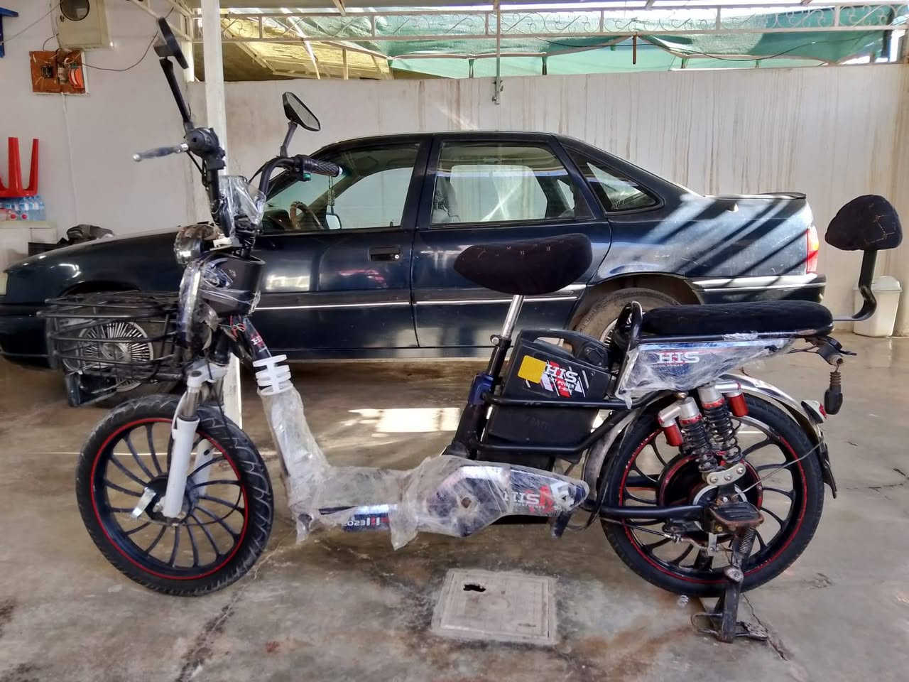 سلام عليكم 
للبيع بيسكل شحن فول نضيف مشاءالله 
سويج و بصمه تشغيل عن بعد بطريات شرط 
تايرات شرط نضيف سعر 250 بيها مجال للبيع او مراوس حسب القناعه مكاني كركوك هذا رقمي ***********
