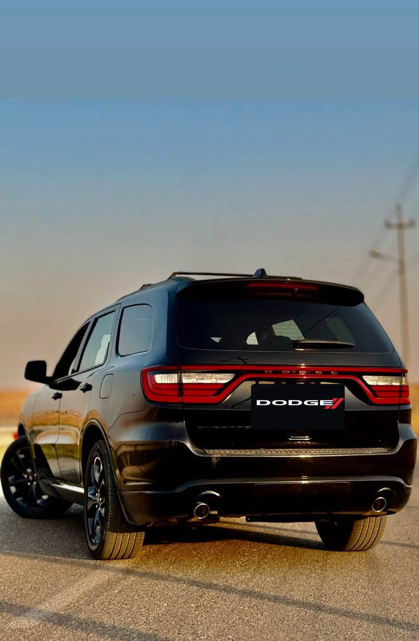 السلام عليكم
للبيع فقط
دوج دورانكو 2023 sxt plus بلاك توب
رقم سليمانية دولي سنوية و هزة جديدة لل 2030 باسمي شرط التحويل 
مواصفات ال sxt plus المعروفة
رادار 
شاشة كبيرة
تدفئة كشن و ستيرن
سقف سلايت
ويل 20
كشن كهرباء 
حساسات 
و باقي المواصفات المعروفة 
ماشية 15 الف ميل حقيقي يعني زيرو بل عراق ماشية الف ميل فقط
الحادث بسيط جدا جامرلغ الخلفي pdr فقط يعني قطعة 1 بدون ايرباك و دواخل كلشي بل سيارة شرط 

رقم الشاصي 1C4RDHAG1PC612545
مكان السيارة كركوك قضاء الدبس
تفاصيل أكثر *********** كركوك, العراق
