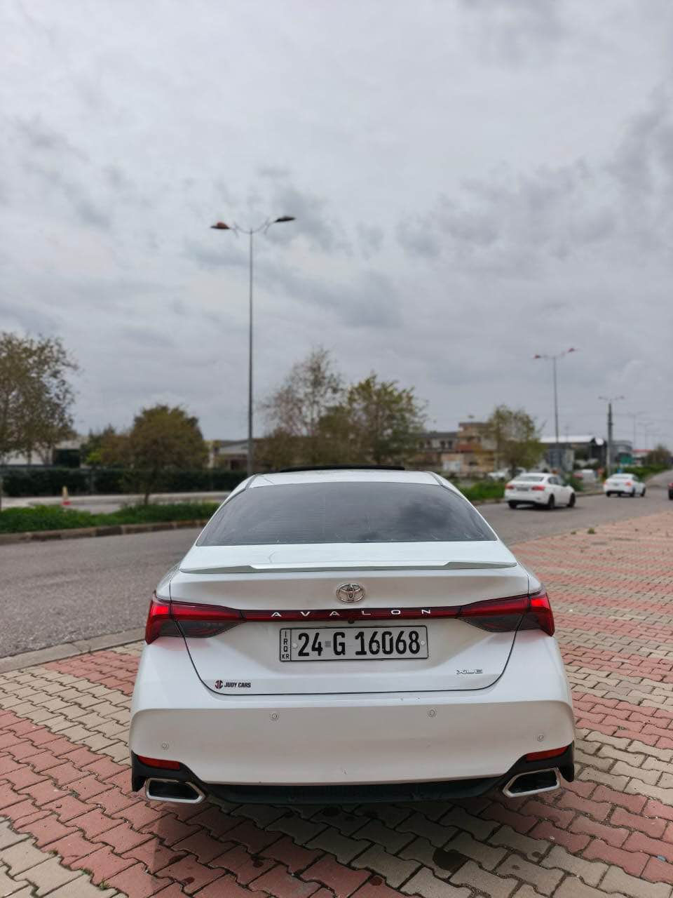 ئەڤەلۆن 2020 خەلیجی V6 ، XLE 
170 هەزار ڕۆیشتوە 
هەردوو کوشن هیتەر کارەبایی بەسمە سلاید 
پێش و پشت حەساسە کامیرەی دواوە 
ڕادار و خەتی جادەیە، ئۆتۆ هۆڵدە ،سێ مۆدە
وایەرلێس جارچ . برێک بەسمەیە
گێڕ و مەکینە کارەباییان هەموو بەشەرتە کەپسە
بەناوی خۆمانە،
کەمێک pdr هەیە ، 
شوێن هەولێر 
 ***********واتساب ڤایبر هەیە.
سعری 265 وەرەقەیە أربيل, العراق
