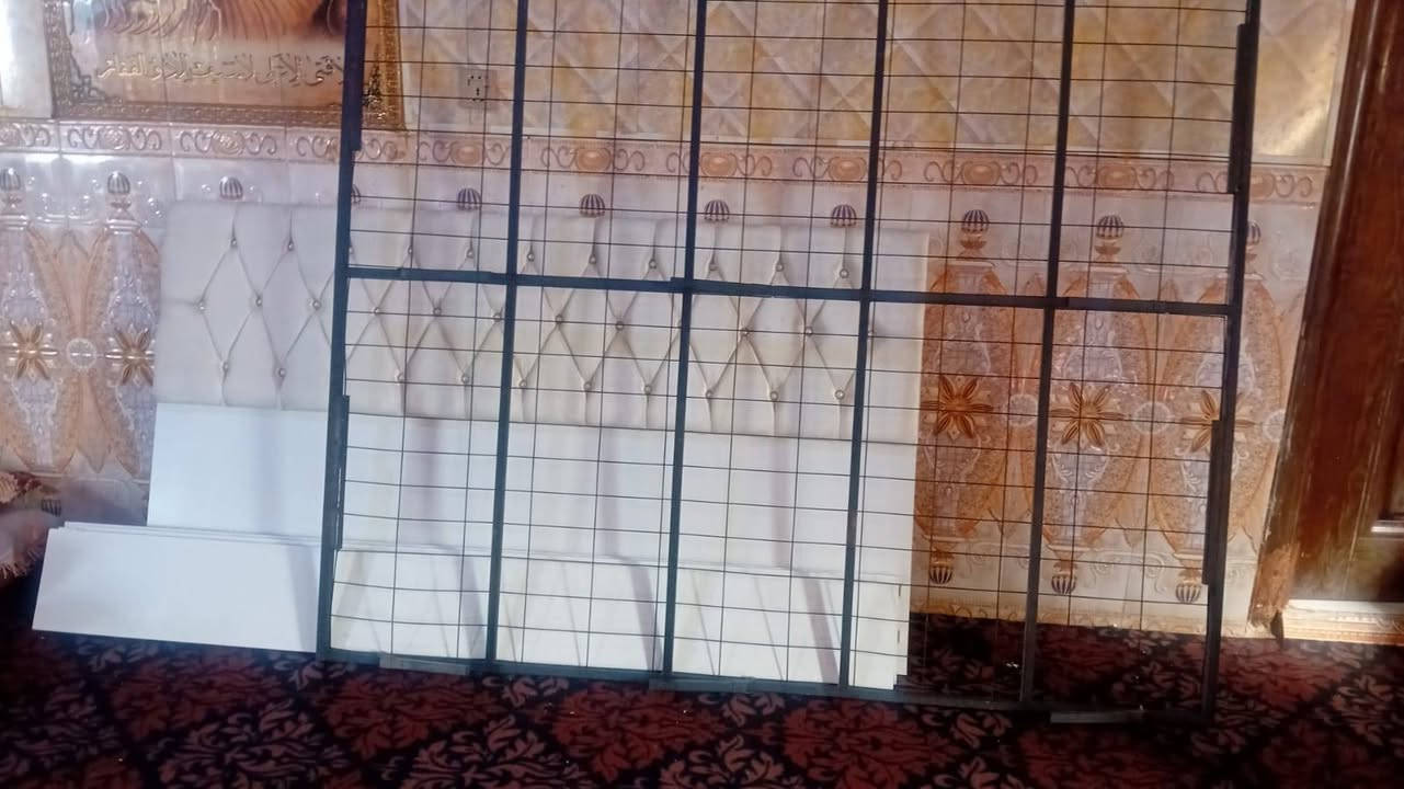 سلام. عليكم غرفه نوم تركيه  جديده مامستخدمه للبيع سعره 500 وبيه مجال. مكان   النجف الحريه  وتصال عل رقم ***********
