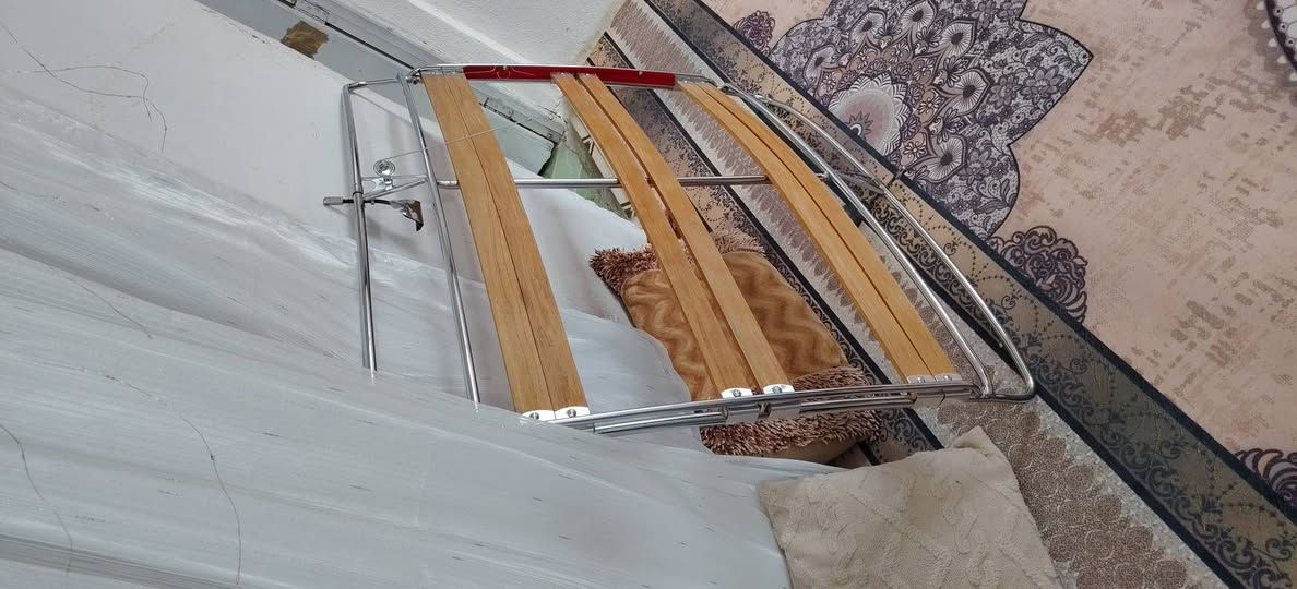 سلام عليكم سيبايه ابو عمار جديده انتاج 26مال النترا صابونه او مضلع مكاني بلعماره توصيل ماعندي سعرهه 200وهاذ رقمي***********
