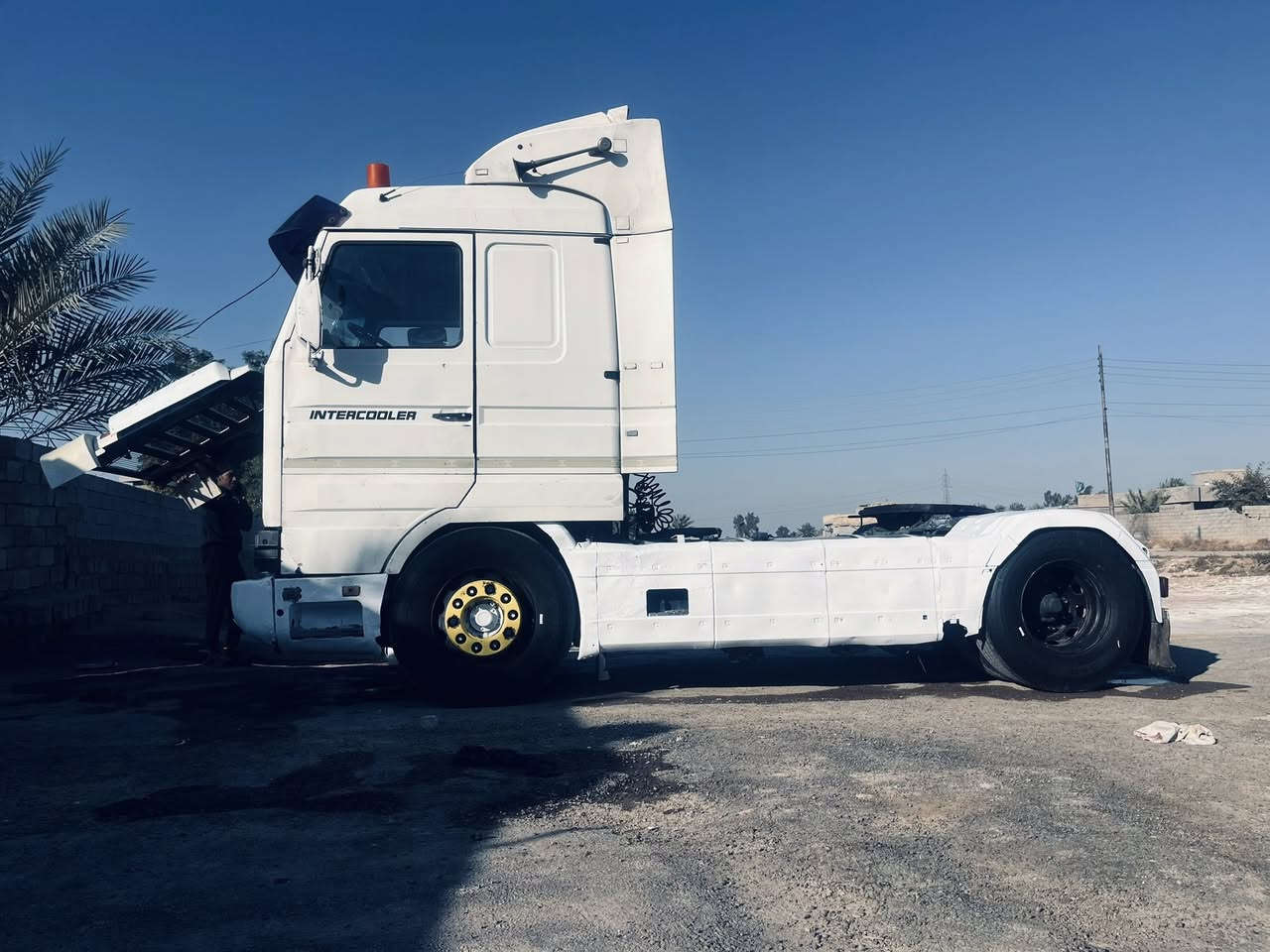 سلام عليكم سكانيه البيع موديل  95  رقم بغداد بسمي طوناج  32 قبق 34 وسنويه وجي بي إس وتصريح امني وتخم تاير صهريج السجاد جوبلس منضومه بويلر مكفوله كفاله عامه ( *********** )    مكينه 8 / 6. 0.    سعر ( 215 )
