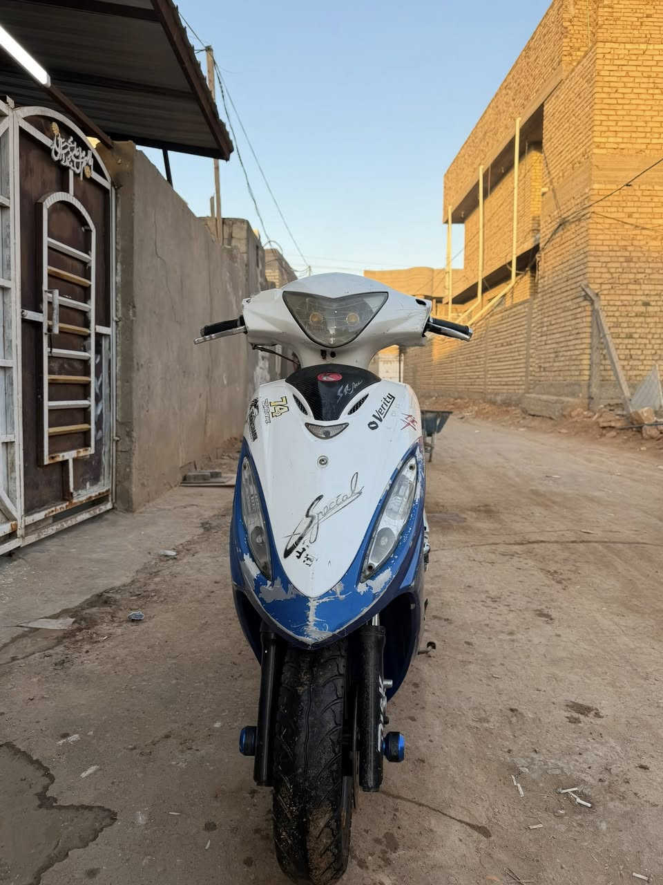 السلام عليكم
كامكو g4 الدراجه مال رمبه كفاله عامه كفر بلادي مكينه ما مفتوحه كهربائيات شغاله كلها الدراجه بلاديه
، العنوان الدوانيه قضاء الشاميه 
الرقم ***********
