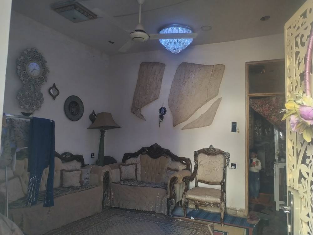 اسلام عليكم بيت للبيع في الزعفرانيه في الوليد طابو زراعي قرار 25 بي قرار محكمه بسمك شارع تبليط ومجاري المساحه سبعين متر قاطين الفوك معزول تكدر سوي مشتمل وحده السعر 68 وبي مجال قليل هذه رقمي *********** اتصل وتدلل بغداد, العراق
