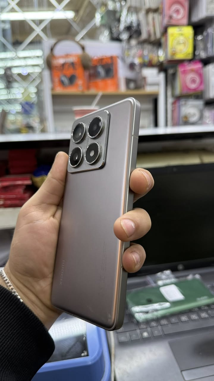 Xiaomi 14T Pro
للبيع ذاكره تخزين 1تيرا 
للبيع سعر ٥٠٠ وبي مجال 
مكاني بغداد كاضميه 
/***********
