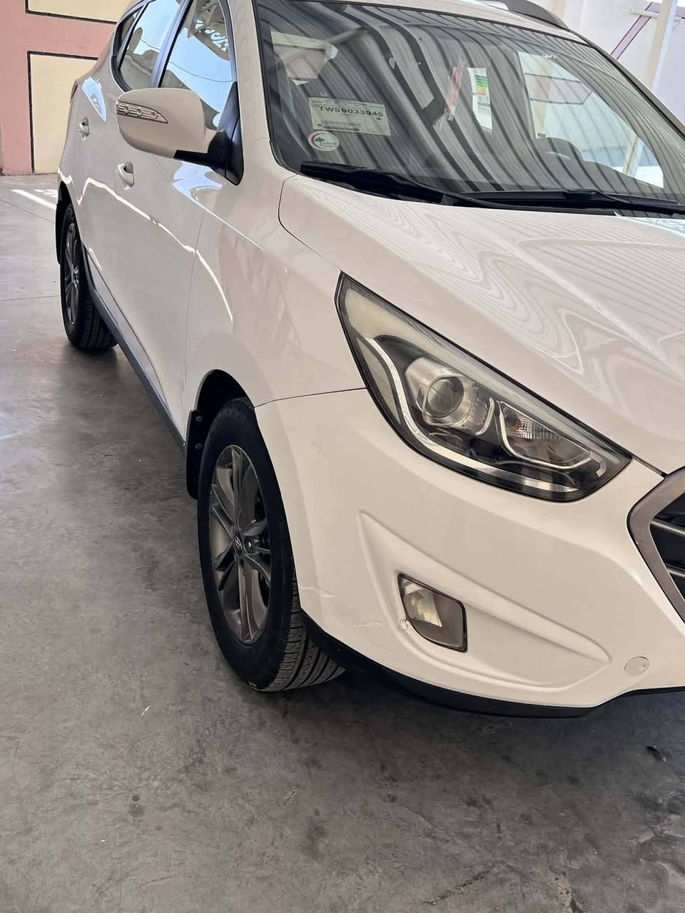 السلام عليكم
توسان خليجي 
موديل  2014
سياره جديده او مكفولة كفالة عامه 

سونار مرفق بل منشور

رقم واسط مشروع وطني 
مكان السياره بل صويره يم جسر مال صويره 
 *********** ابو زهير  
اني مكلف بل نشر
