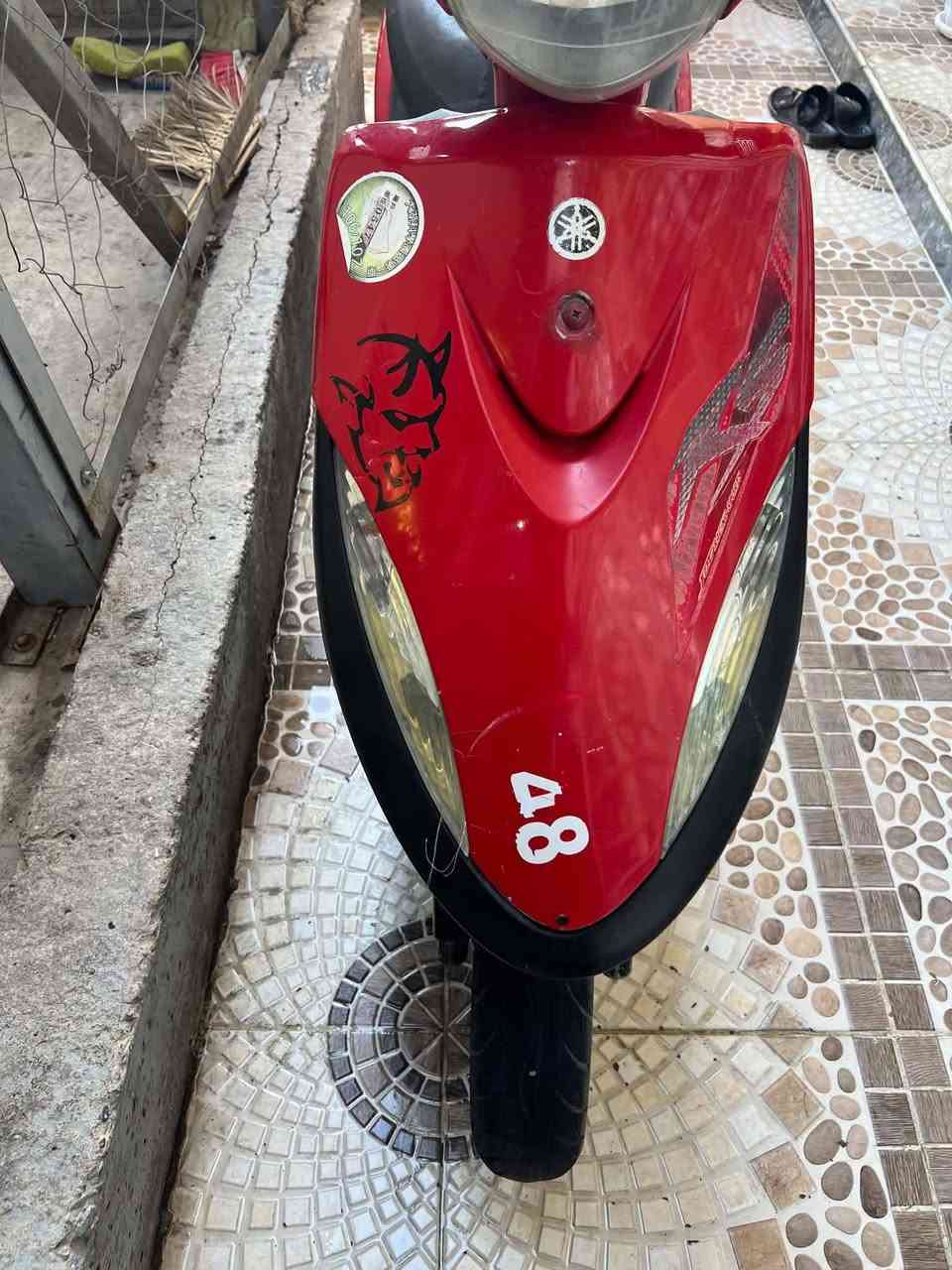 ماكس عدله سرعه 120ختم واحد ويا المكينه 
سلف عال ناصي شغل كيج سرعه شغل مال بانزين شغل
تاير خلفي جديد السعر 525 وبيه مجال قليل
*********** مكان الحولي يم جامع عمر عبد العزيز
مستعجل عله البيع
