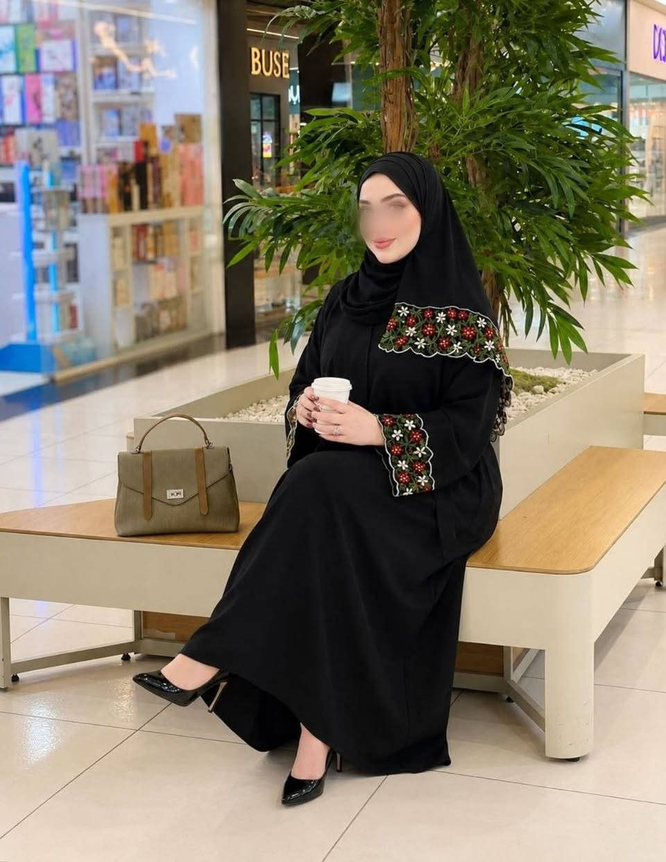 الـقمـاش // + شال  عباية خامه كويتي انترنيت  كوالتي جداًعالي 

الـقـيـاسات 38/40/42/44/46/48
السعر 30 الف


**إذا كنت صاحب هذا الإعلان وتريد حذفه لأي سبب، رجاءا أرسل رسالة إلى الدعم الفني**