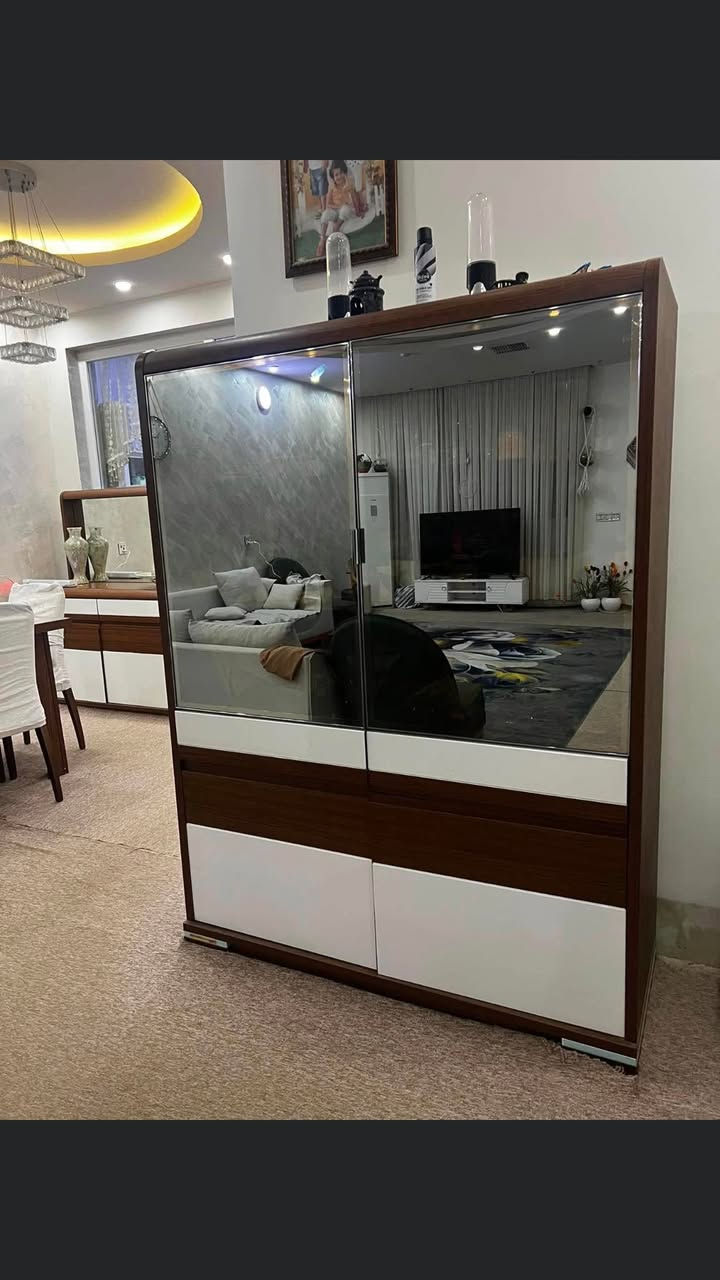 تاقمی نانخواردن وکونسوڵوڤاترین چوارپارچە لەدیوان کراوە١٦وەرەقەی پێدراوە بە٦٠٠ھەزاربێ عەیب***********سلێمانی
