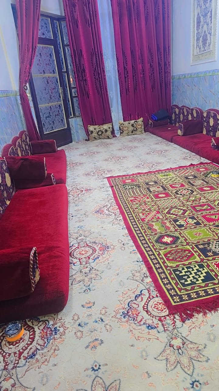 ديوان ارضي للبيع    11مقعد السعر100وبي مجال لاستفسار التصال على هاذة الرقم***********العنوان بغداد مدينة الصدر
