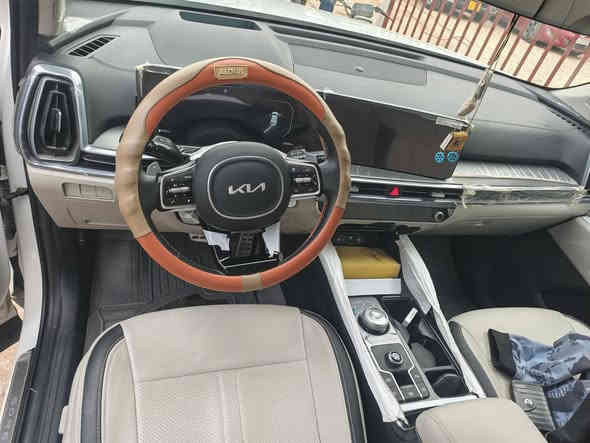 سورنتو 2024 ماشيه 27الف بيها نص باب السايق صبغ سعر 305 وبيها مجال 
***********
