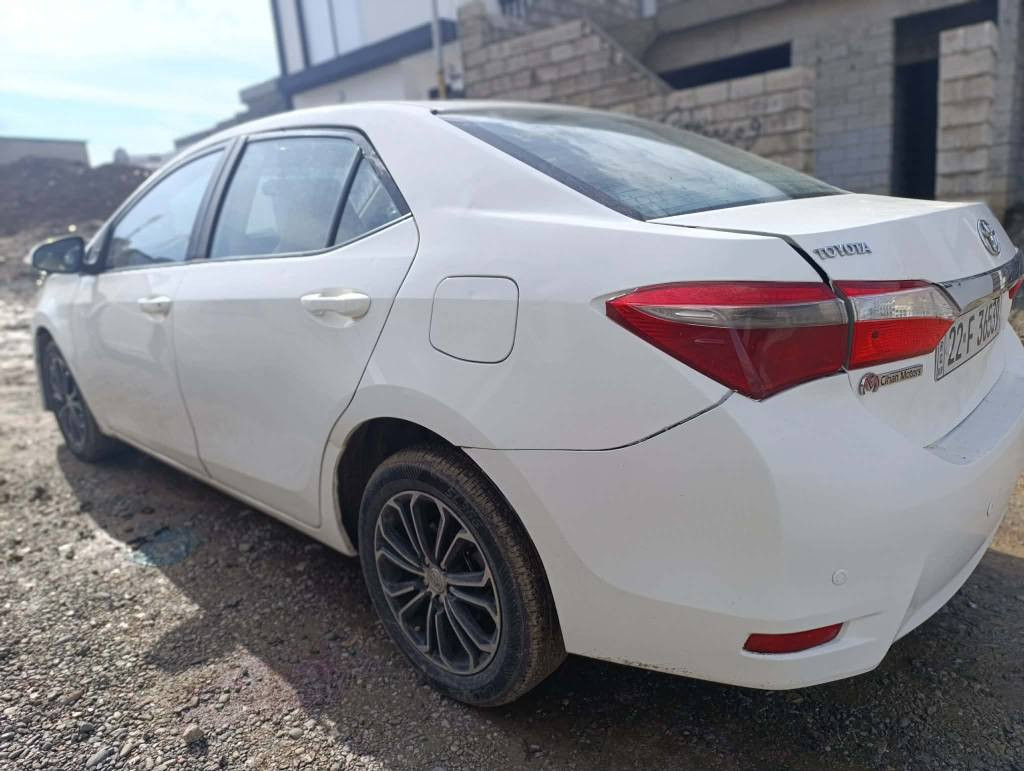 بیکاشۆ مودیل 2014
مکینە 20 خلیجی
5پارجەو نیو بویاخە بەحیزام دەیفروشم
پیشوپشتی کەپسە جەمپی فیفی هەیە 
سقفی تەزرەو کارتی هەیە
گیرومکینەو تەقەورەقەی بەشەرت 
شوین سۆران
نرخ 103مجال
ژمارە موبایل *********** سوران, أربيل
