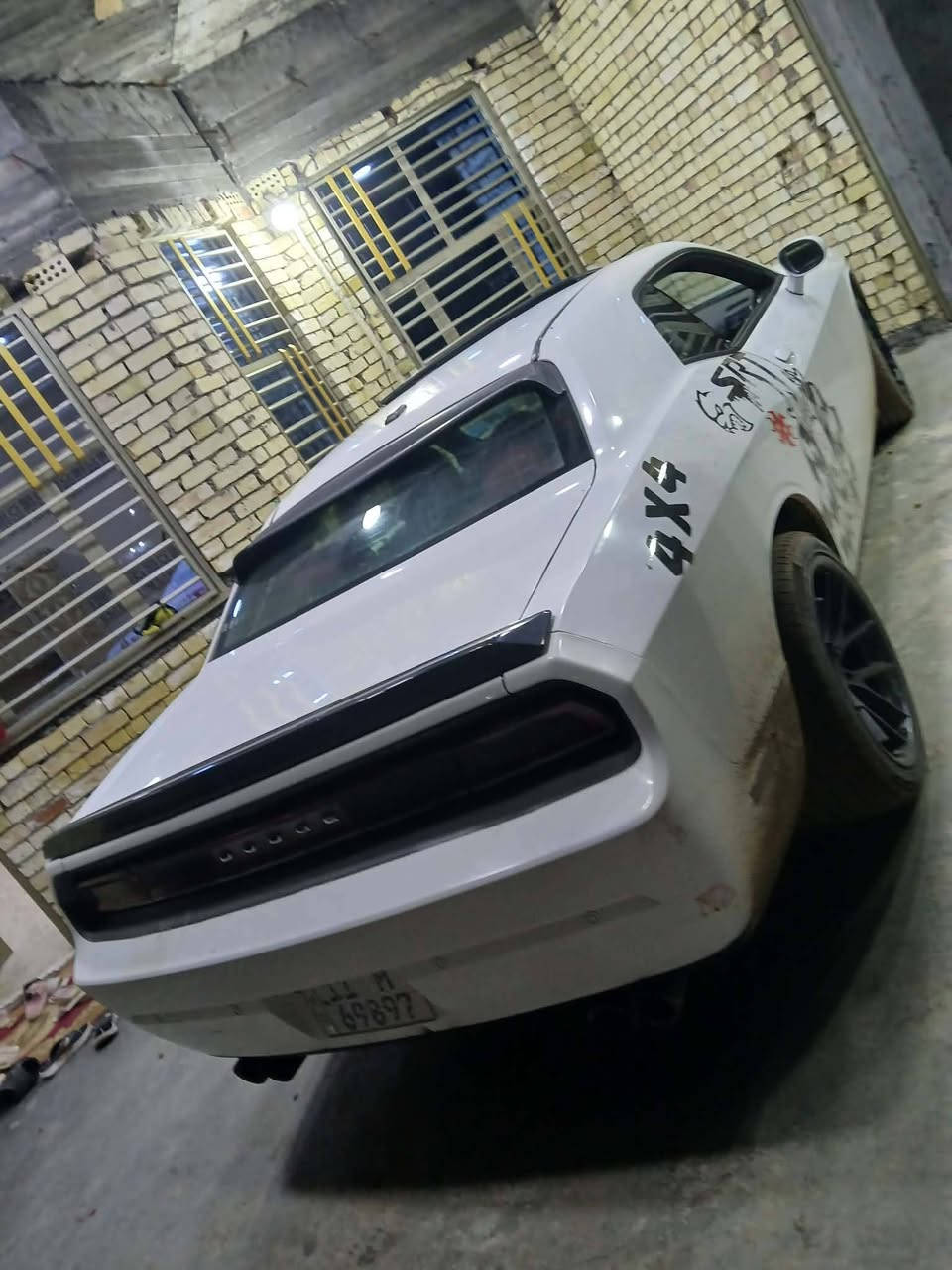 فقط اقساط مابيع نقد   ***********
مقدمه 65 وكل شهر 300 دولار 

چالنجر  مديل 2013 رقم بغداد الدولي 

فول مواصفات  V8   5.700محرك 

فتحه سقف بصمه تشغيل عن بعد 

شاشه كبيره كاميرا دواره  كشنات كهربائي
