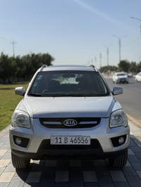 اسلام عليكم  كيا سبورتج 2009 خليجيه  كفاله عامه من الصبغ والفتح والضرب...