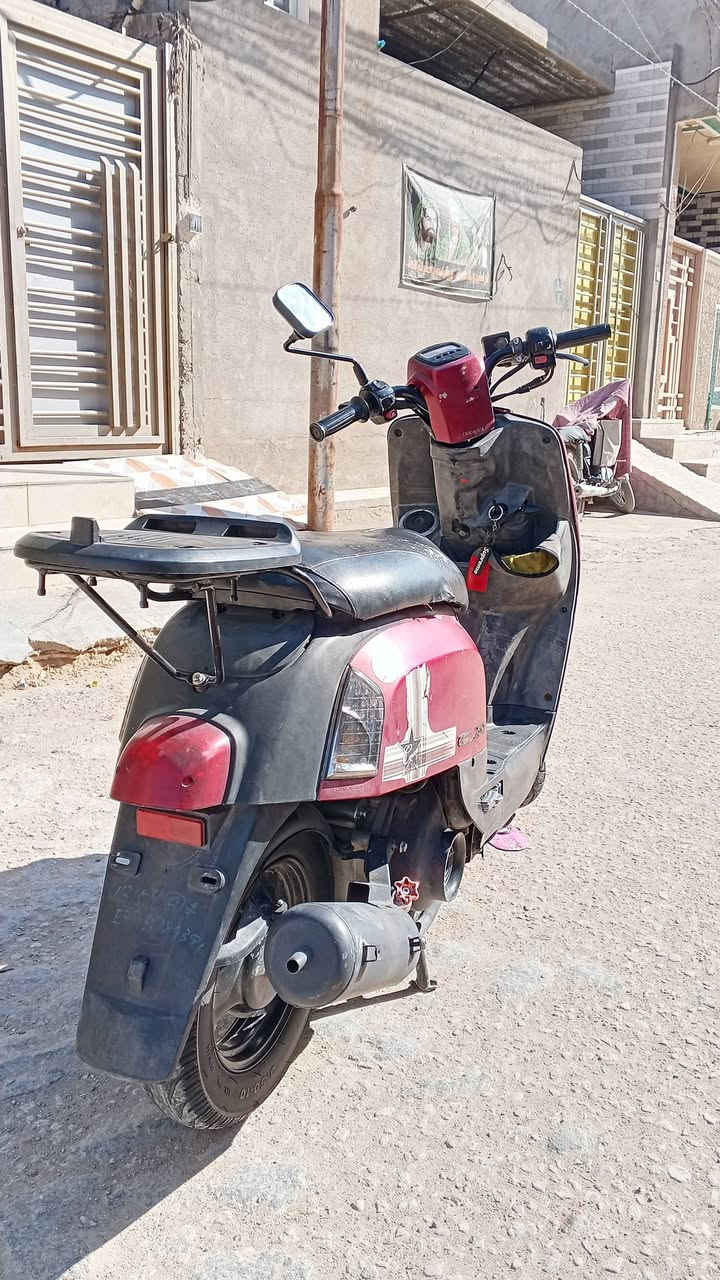 دراجه للبيع بوليس ما مفتوحه نوزن كربلاء حي النواب ***********
