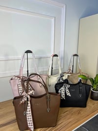 ملابس بنات • كوالتي سوبر ماستر • توصيل مجاني