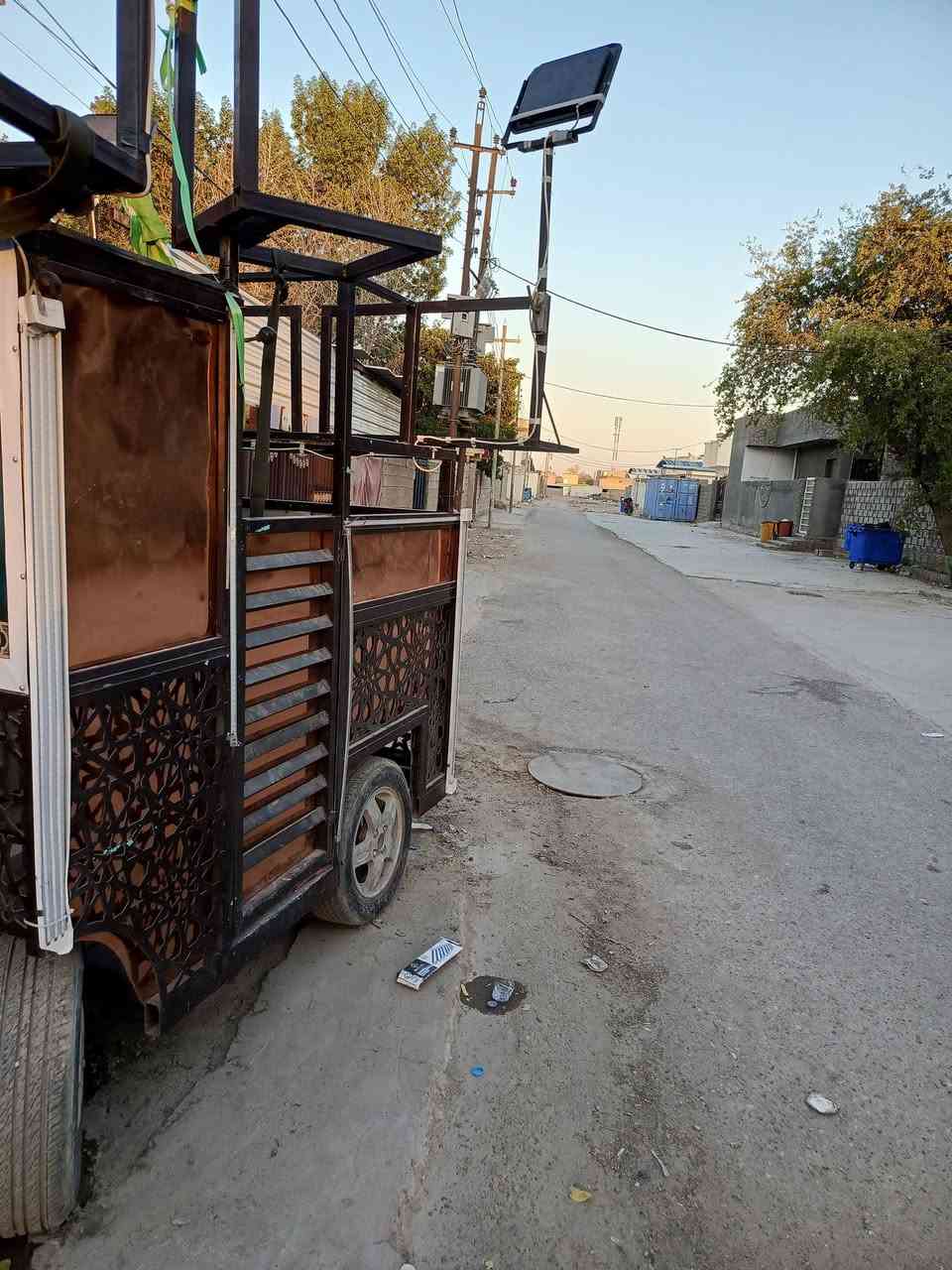 سلام عليكم عربانه مال موكب للبيع***********
