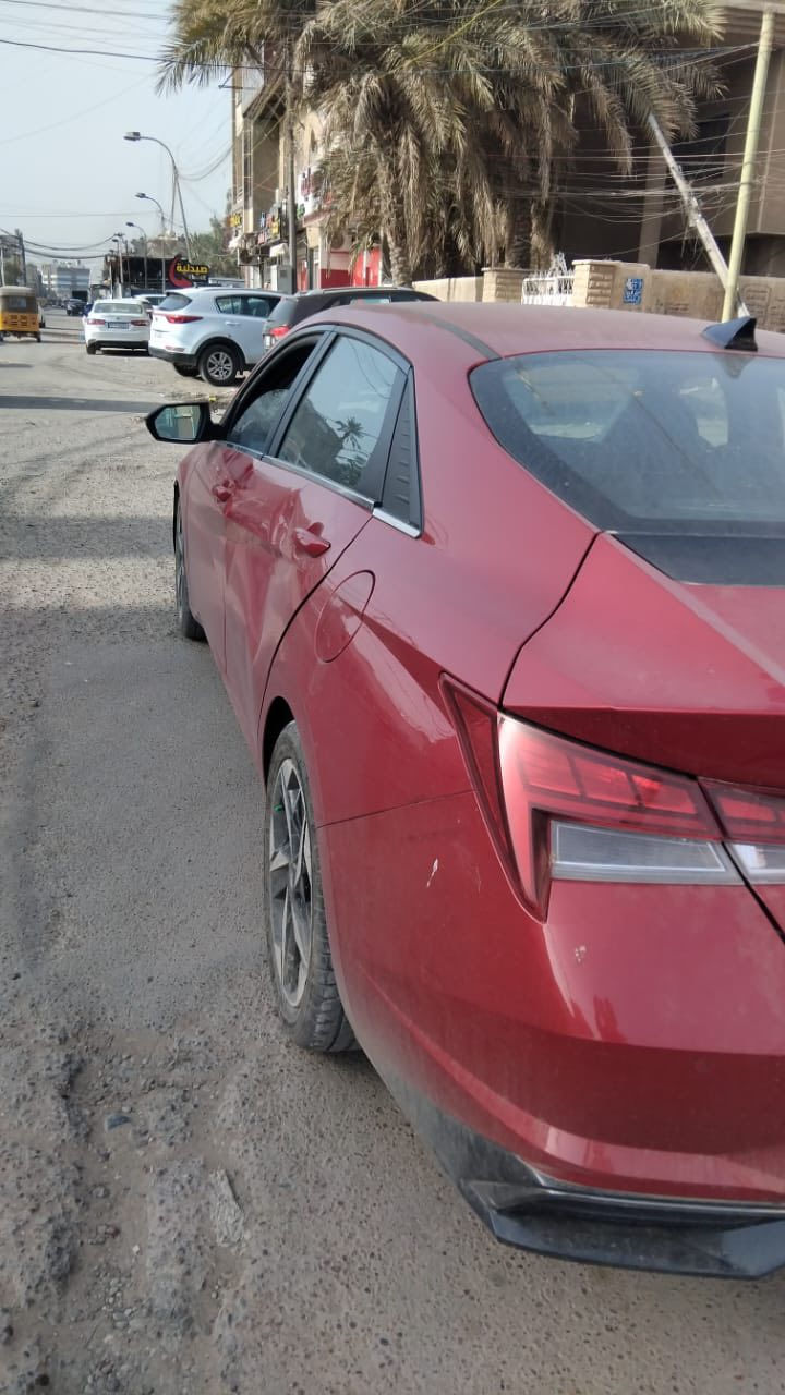 السلام عليكم هونداي النترا 2021 لمتتد فووول امريكي
حادث صفحه الصدر صور الحادث وتس اب  سلايد روف 
رادارات كشنات تدفئه تبريد اوتو هولد كشنات كهرباء 
كشنات جلد السياره فول ماشيه 58 الف مكينه وكير 
جديد ترايها جديد بيها بعض الترتيبات البسيطه رقم 
اربيل السعر 138 وبيه مجال للمشتري مكان السياره
بغداد كريعات اي استفسار ***********
