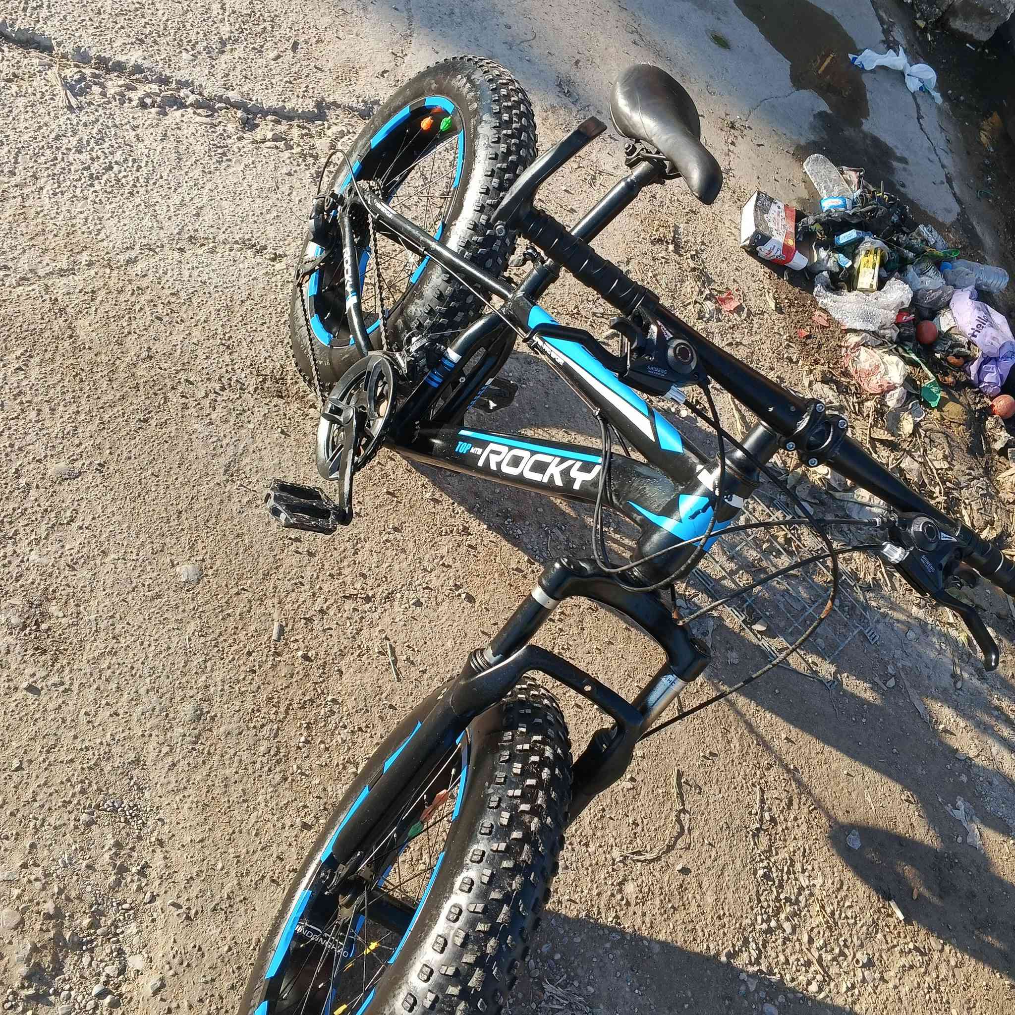 سلام عليكم باسكل دبابه فول نضافه الله شاهد عليه سعر 60 بيها مجال شراي خابرني رقم او خاص مفتوح رقم الهاتف ***********
