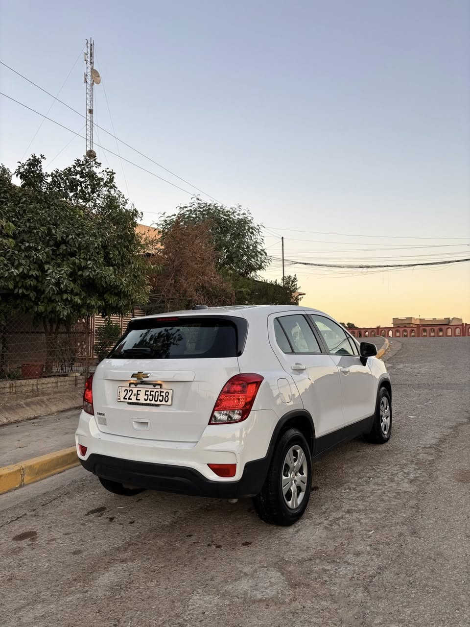 للبيع شوفرلت تراكس 
موديل 2017
السيارة رقم اربيل بسمي تحويل ثاني يوم
السياره بيها البونيد فقط صبغ
بدون دواخل بدون ايربك  
محرك كير شرط كله جديد 
ترهم مراوس 

***********
