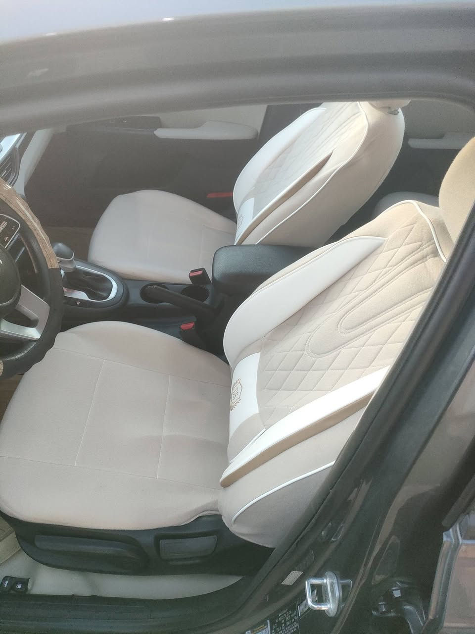 سلام عليكم للبيع سياره فورتي موديل 22خصوصي رقم مثنى معوقين وكاله بسم المشتري مكينهكيرشرط ضرربنيد +جاملغ العبري سايره نص فول تحكم استيرن مانع انزلاق تحكم استيرن مثبت سرعه سياره جاهزه عله اخر حبايه سعر 133وبيه مجال  او مراوس بسياره ابتيما رقم ***********
