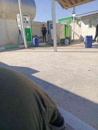 البانزين خانه  اصبح  فارغه اي واحد يريد يخابرني عدي ستوته اجيك لباب بي...